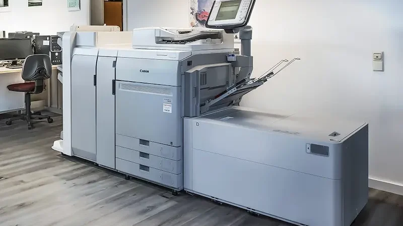 Produktionsdrucker im Copyshop – Digitaldruck in Urbach (Rapp Mediaprint).